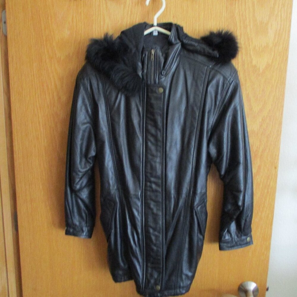Women's Preswick and Moore leather jacket with real fox tail trim-extra small